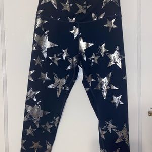adorable navy blue Aerie leggings with stars